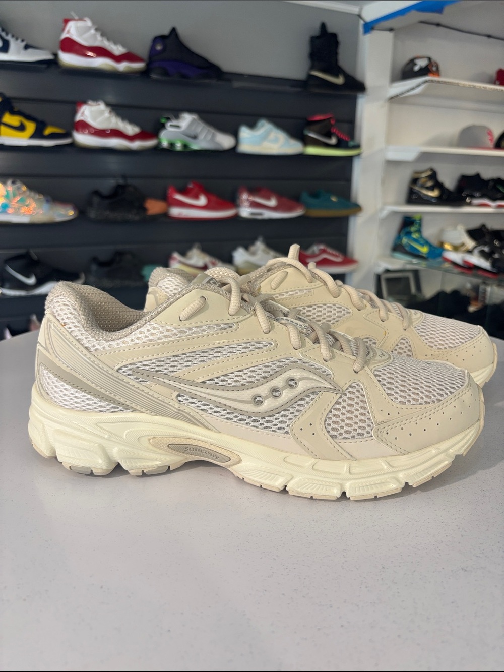 Saucony Grid Ride Millennum ’Matte-Cream’ Mens Size 9